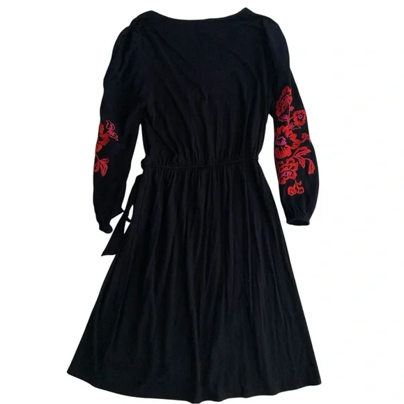 Skies Are Blue Sylvie Floral Embroidered Faux Wrap Knit Dress Womens Size S - Picture 5 of 11